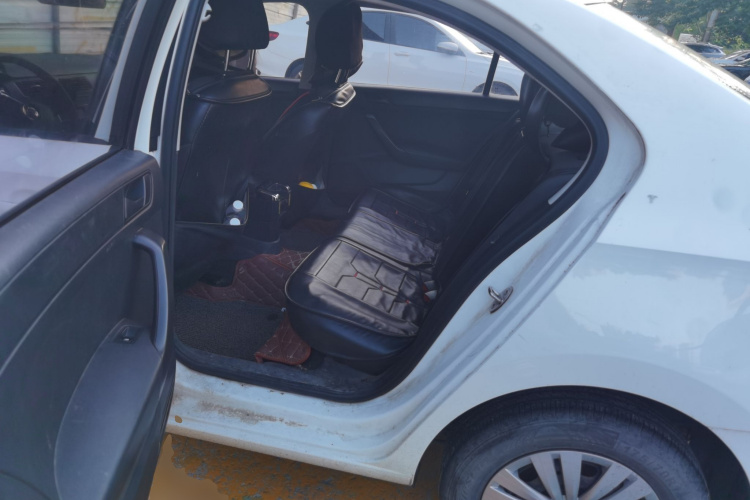Volkswagen Santana 2019 car image #10