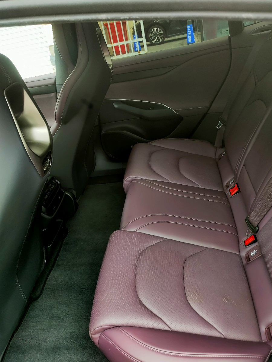 MI SU7 2024 car image #6