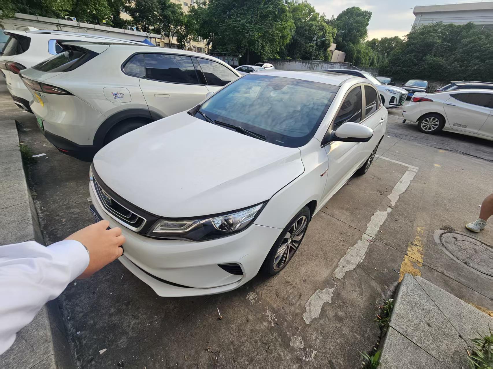 GEELY Emgrand GL 2018 GEELY Emgrand GL 2018 image de voiture