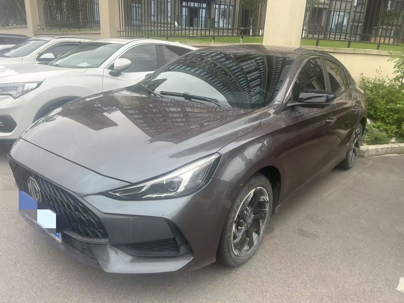 MG 5 2023 immagine di auto 