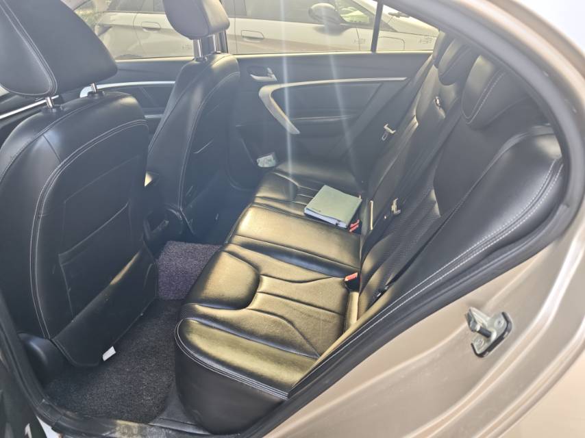 GEELY Emgrand 2016 car image #3