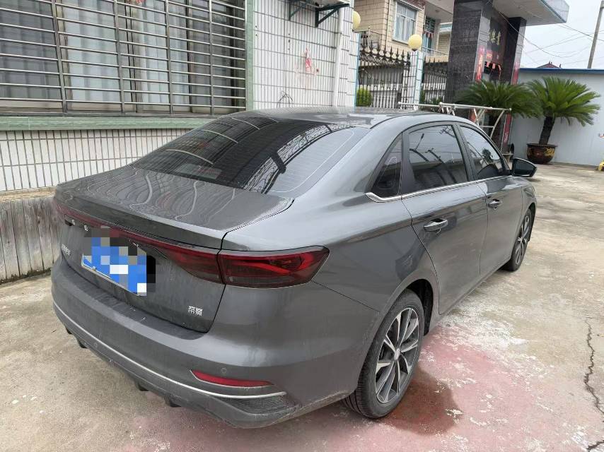 GEELY Emgrand 2025 #5 GEELY Emgrand 2025 car image #5