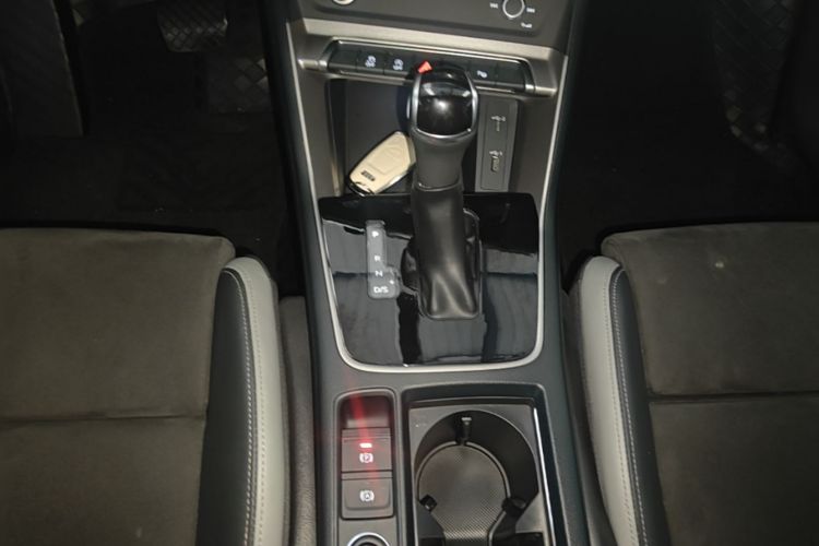 Audi Q3 2021 #14 Audi Q3 2021 car image #14
