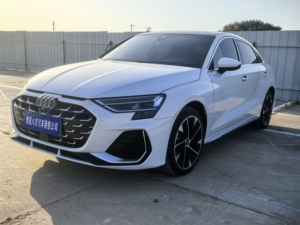 Audi A3 2025 Audi A3 2025 immagine di auto