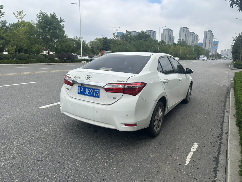 Toyota Corolla 2015 car image #9