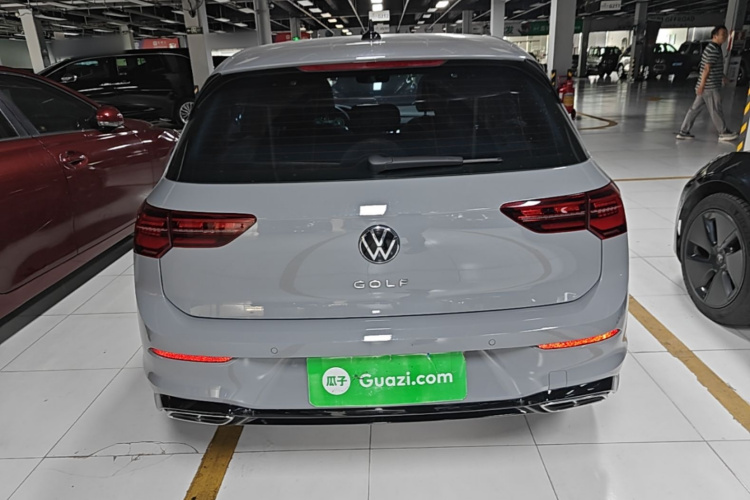 Volkswagen Golf 2024 image de voiture #4