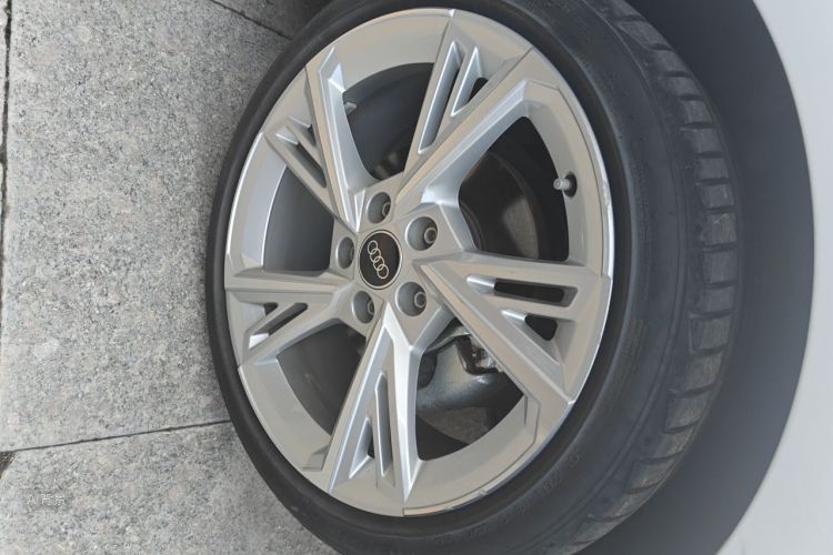 Audi A3 2023 car image #9