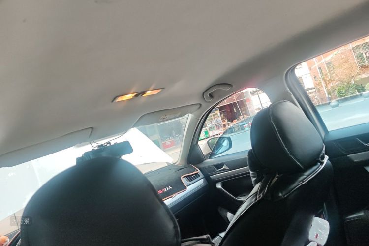 Volkswagen Lavida 2018 car image #20