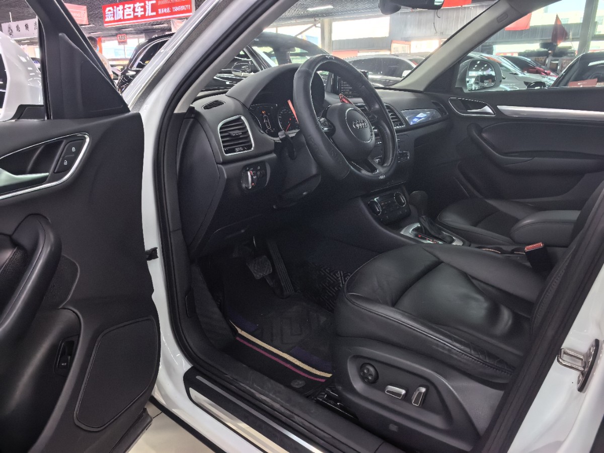 Audi Q3 2017 car image #4