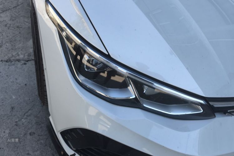 Volkswagen Golf 2023 car image #8