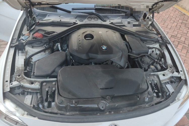 BMW 3 Series 2019 car image #22
