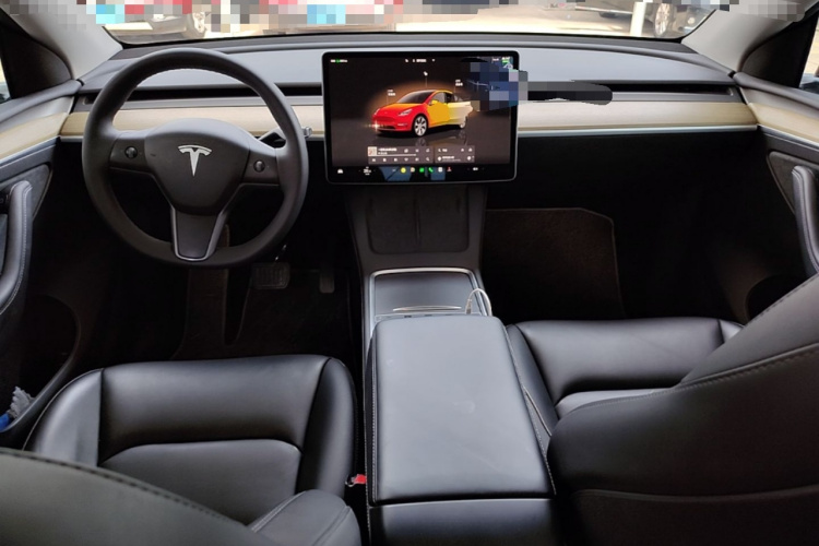 Tesla Model Y 2023 #11 Tesla Model Y 2023 car image #11