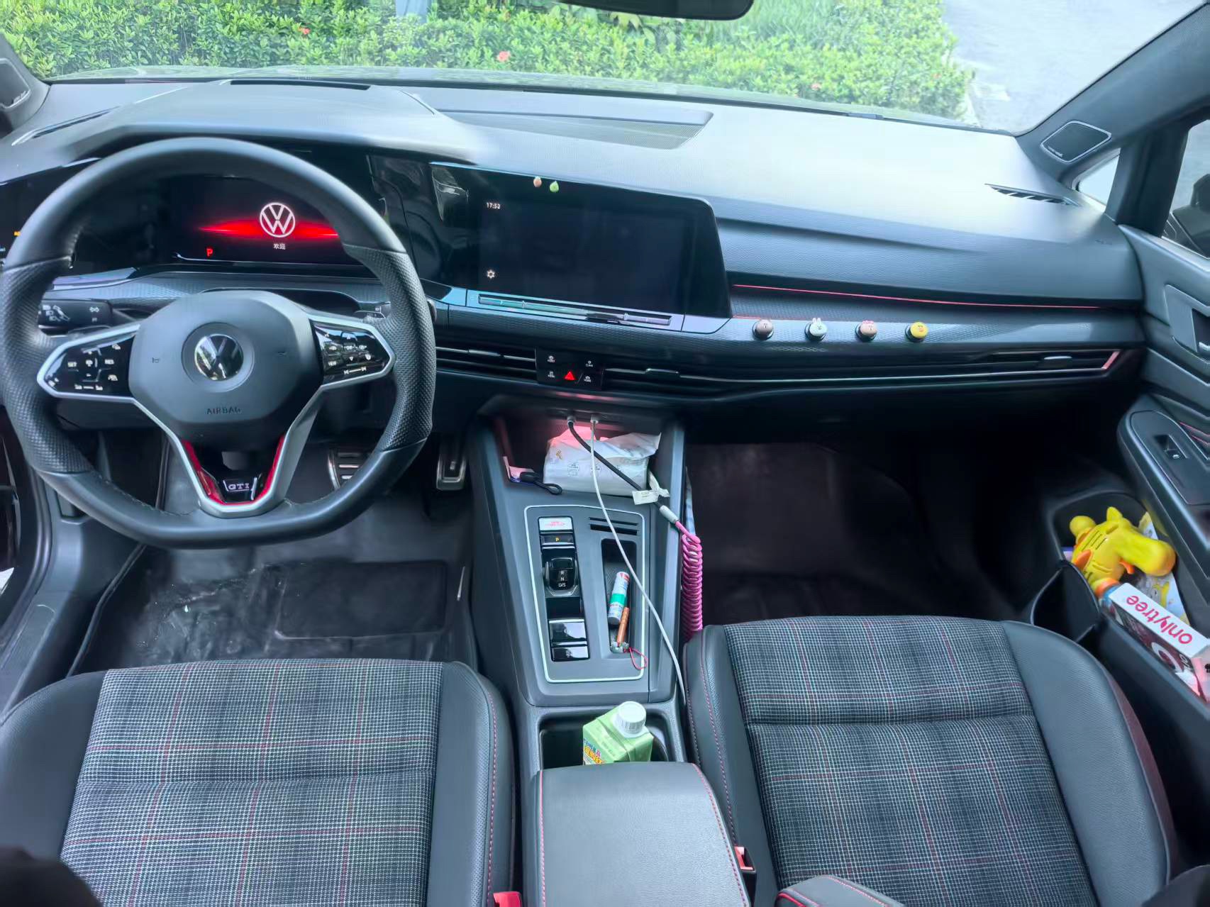 Volkswagen GolfGTI 2023 car image #4