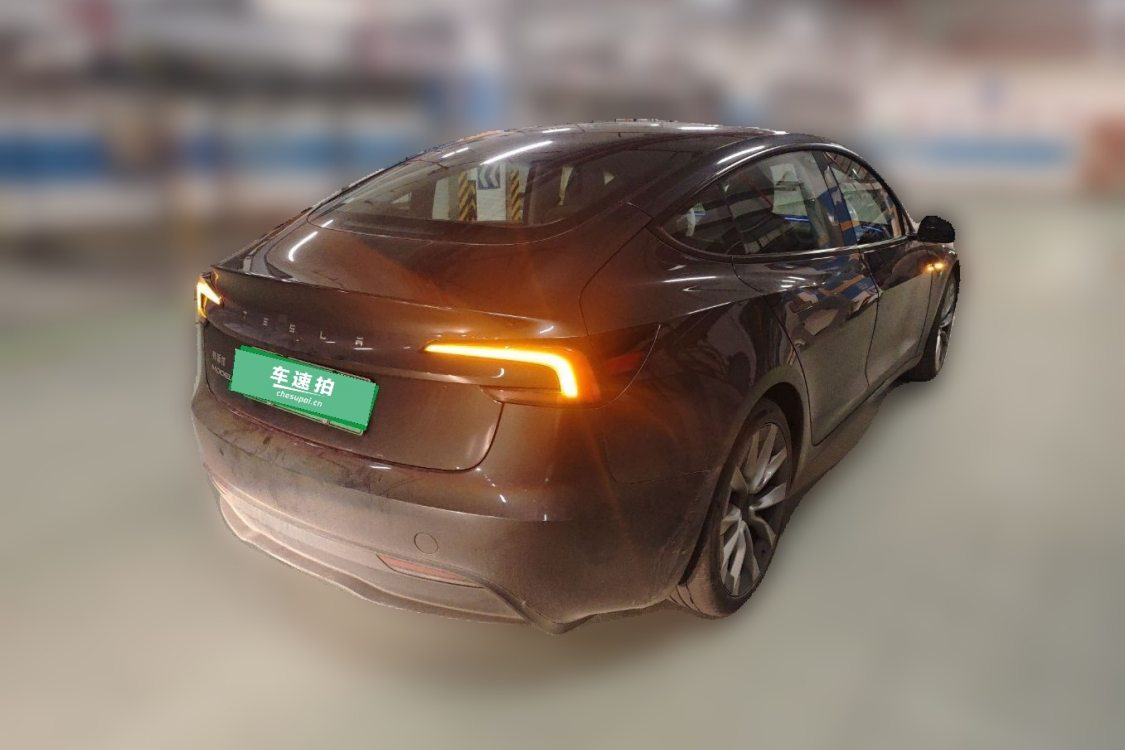 Tesla Model 3 2024 car image #4