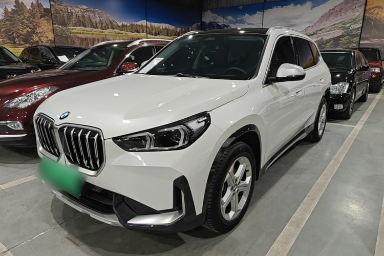 BMW X1 2023 #2 BMW X1 2023 car image #2