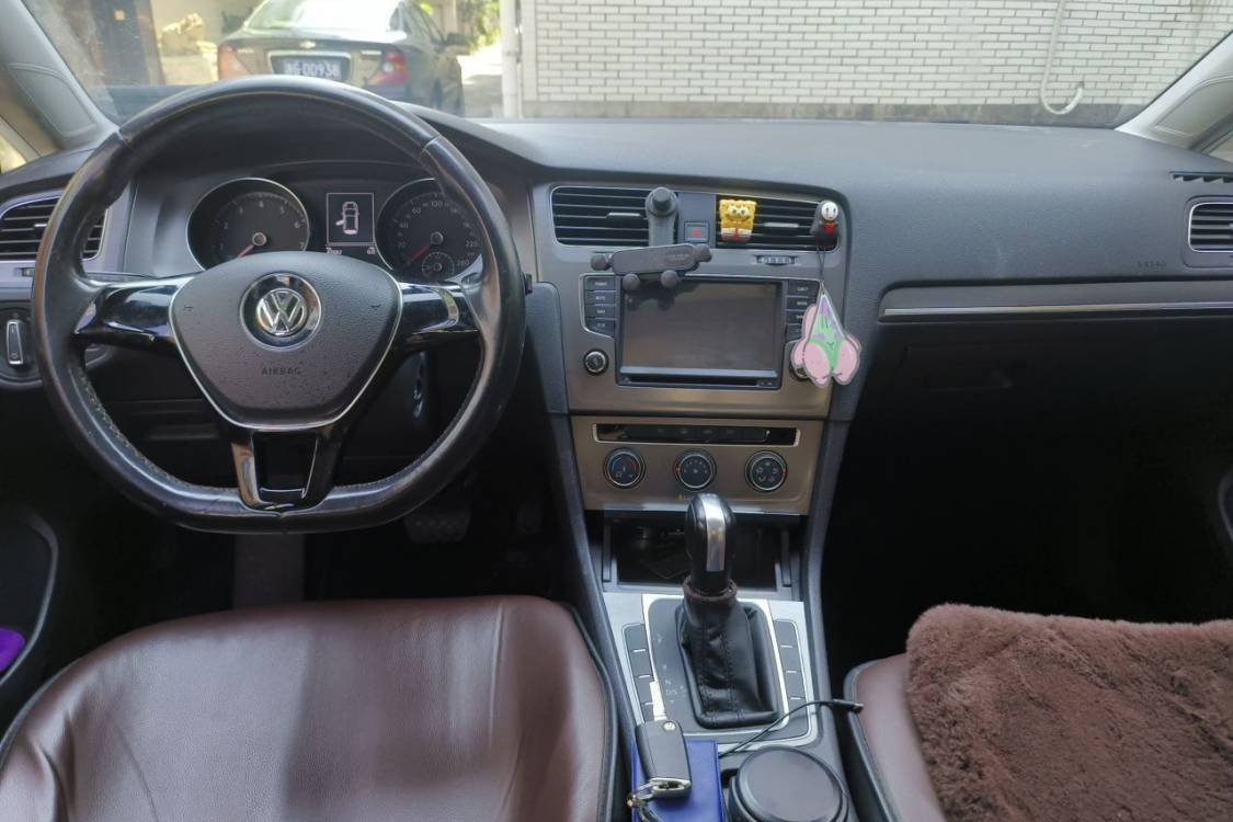 Volkswagen Golf 2016 car image #23