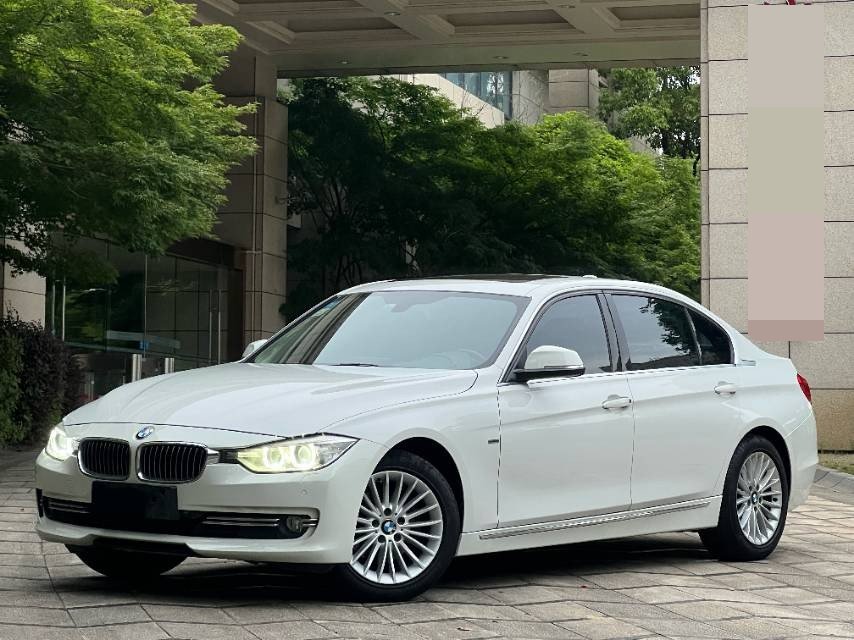 BMW 3 Series 2013 car image 