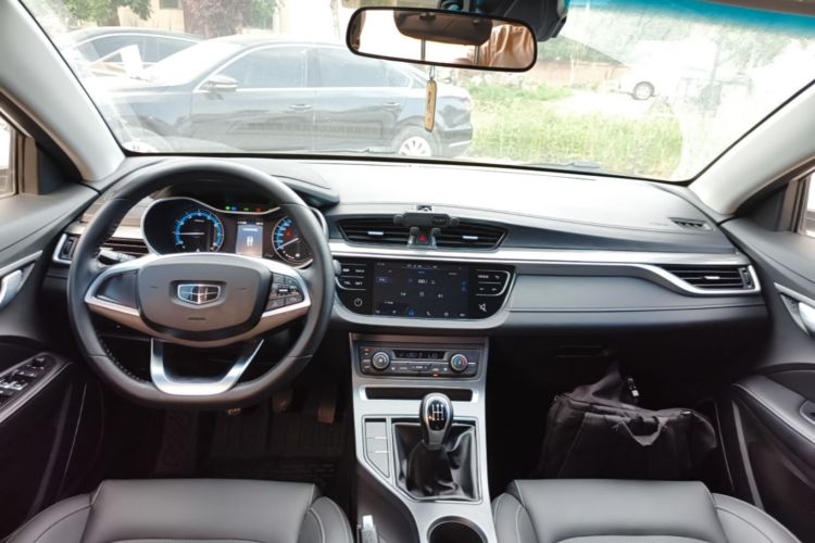 GEELY Emgrand 2019 #10 GEELY Emgrand 2019 car image #10