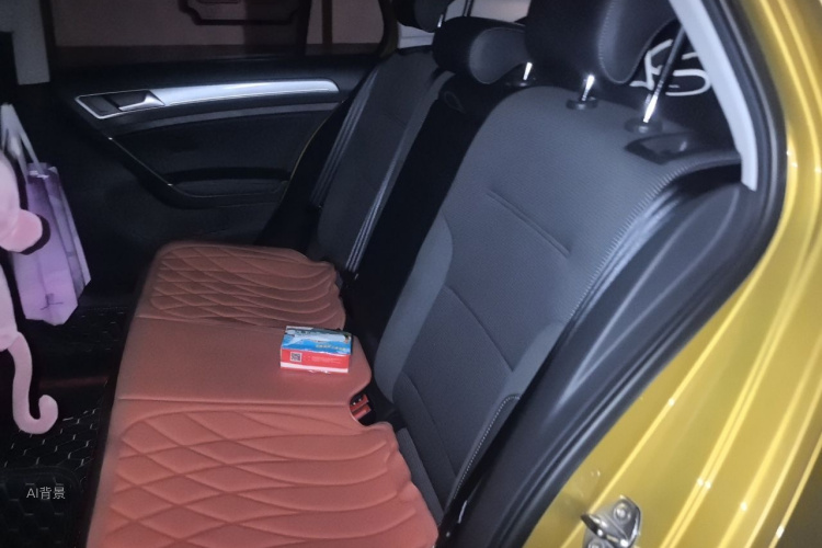 Volkswagen Golf 2018 car image #19