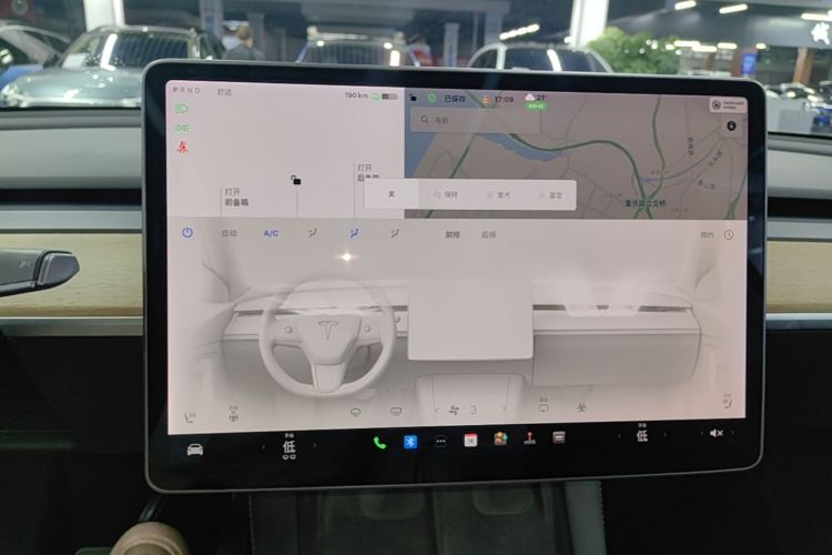 Tesla Model Y 2021 #13 Tesla Model Y 2021 car image #13