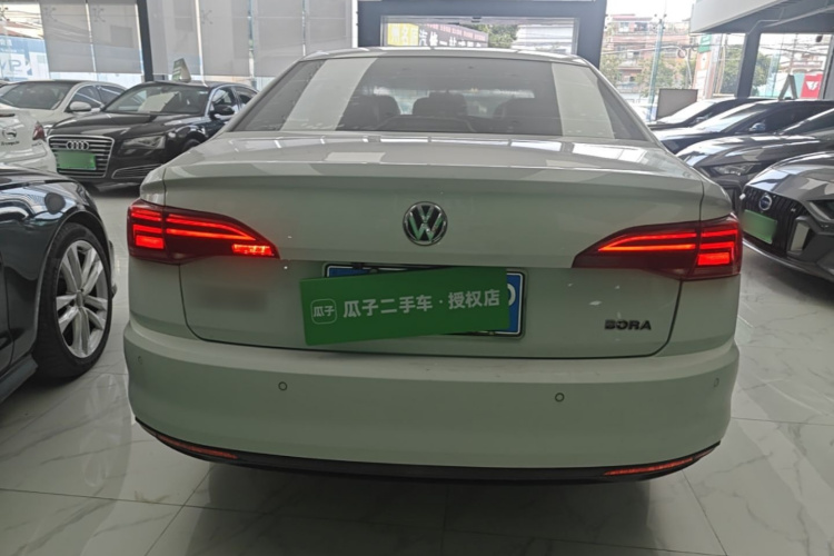 Volkswagen Bora 2018 car image #6