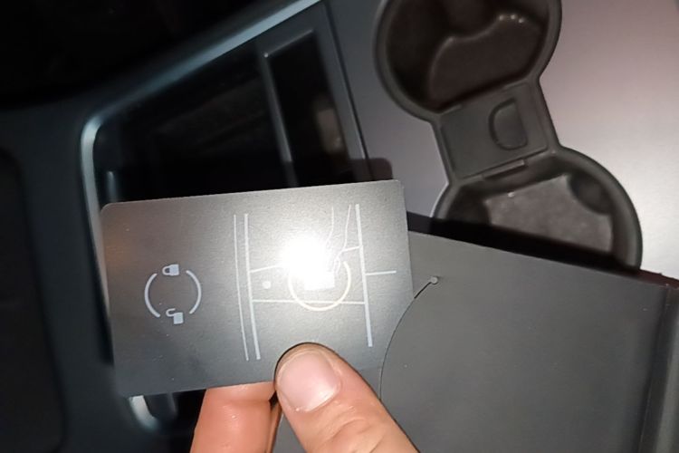 Tesla Model 3 2021 car image #9