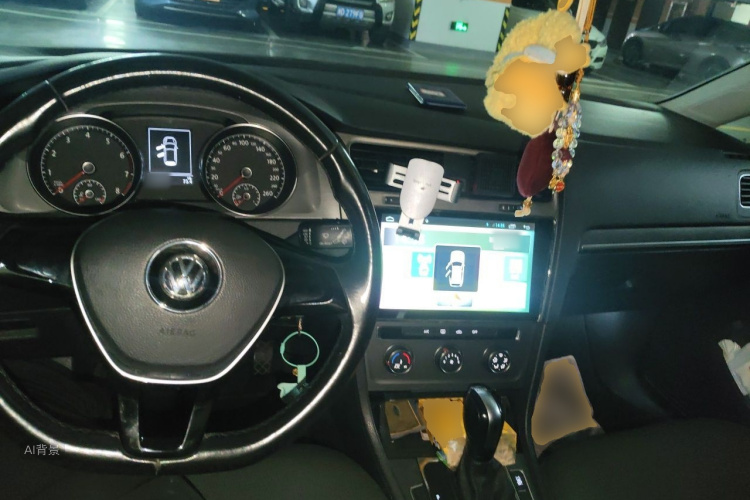 Volkswagen Golf 2015 car image #11