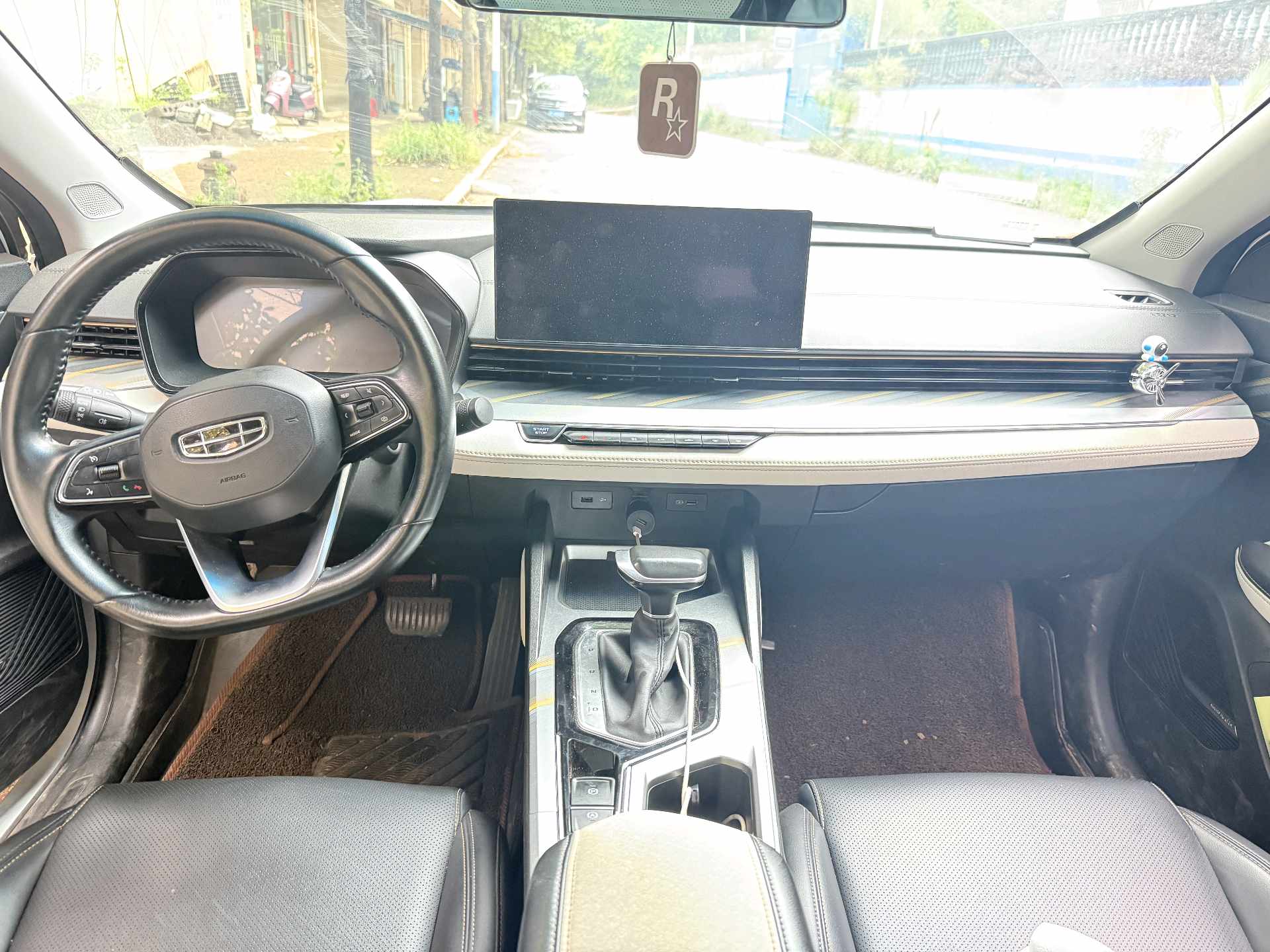 GEELY Emgrand L 2022 صورة سيارة #7