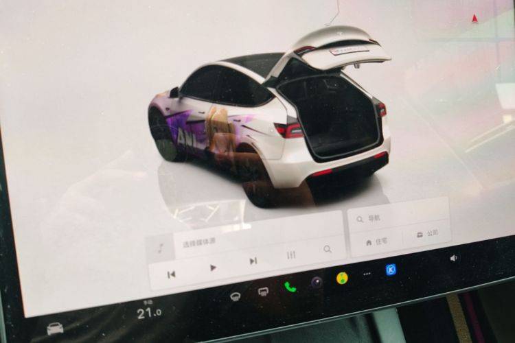 Tesla Model Y 2024 #13 Tesla Model Y 2024 immagine di auto #13