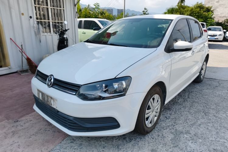 Volkswagen Polo 2017 car image #2