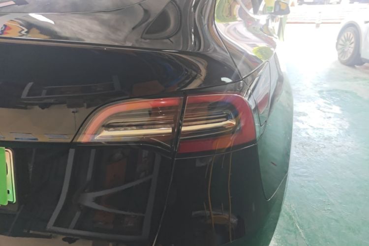 Tesla Model Y 2022 #8 Tesla Model Y 2022 car image #8