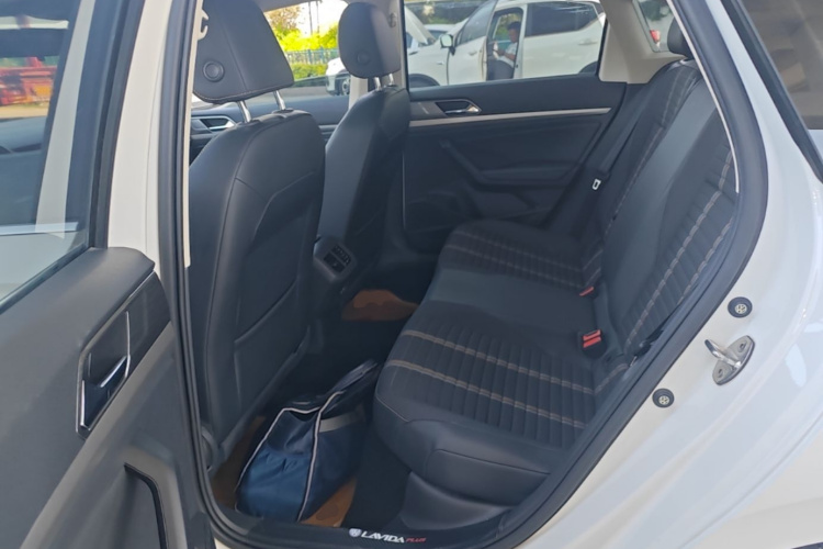 Volkswagen Lavida 2020 imagen de coche #17