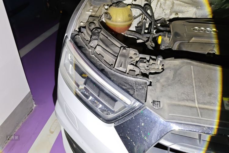 Audi Q3 2017 car image #8