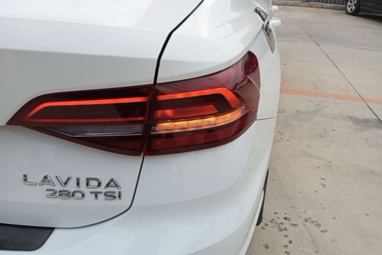 Volkswagen Lavida 2022 imagen de coche #8