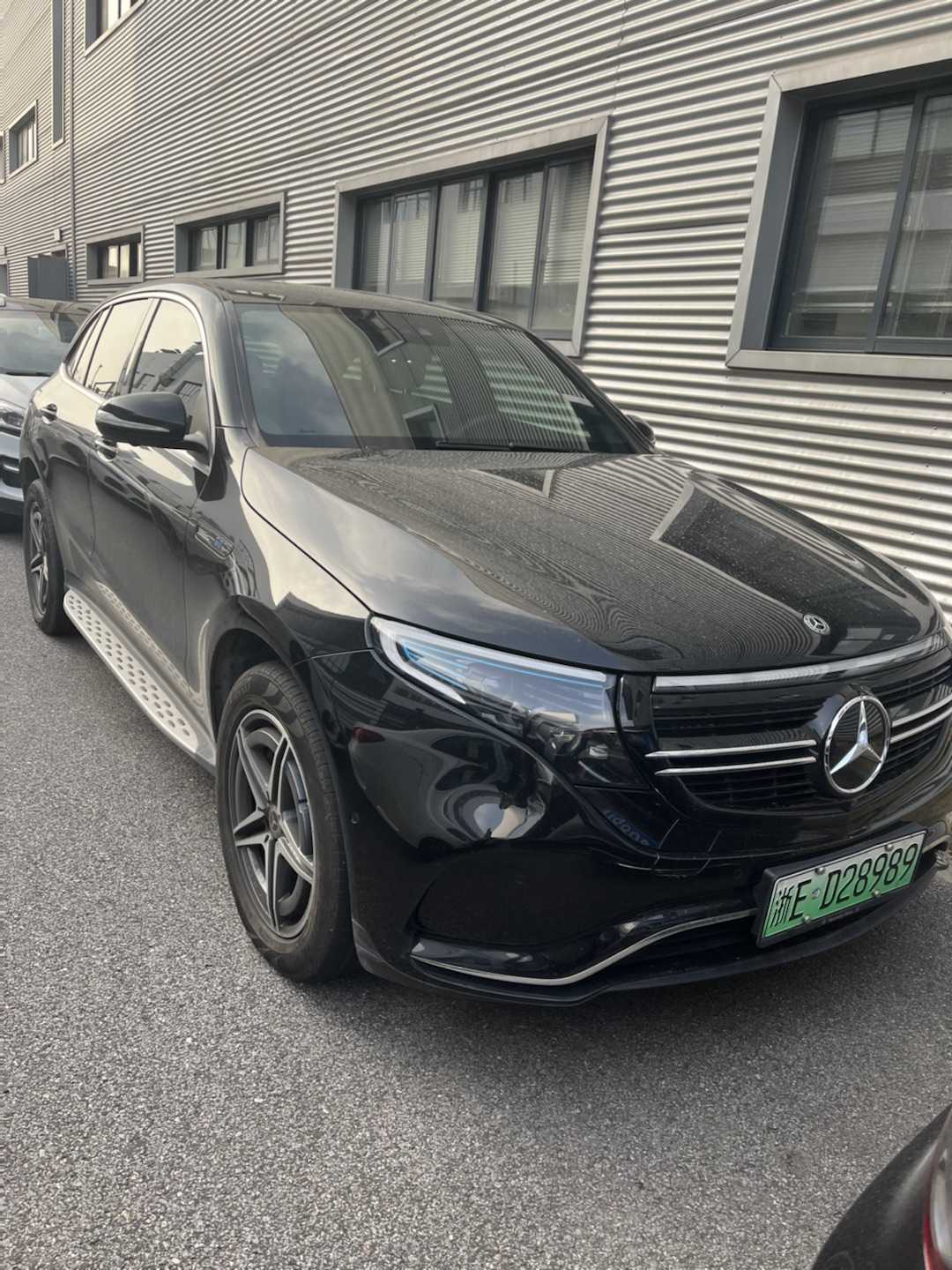 Mercedes-Benz EQC Class 2020 car image 