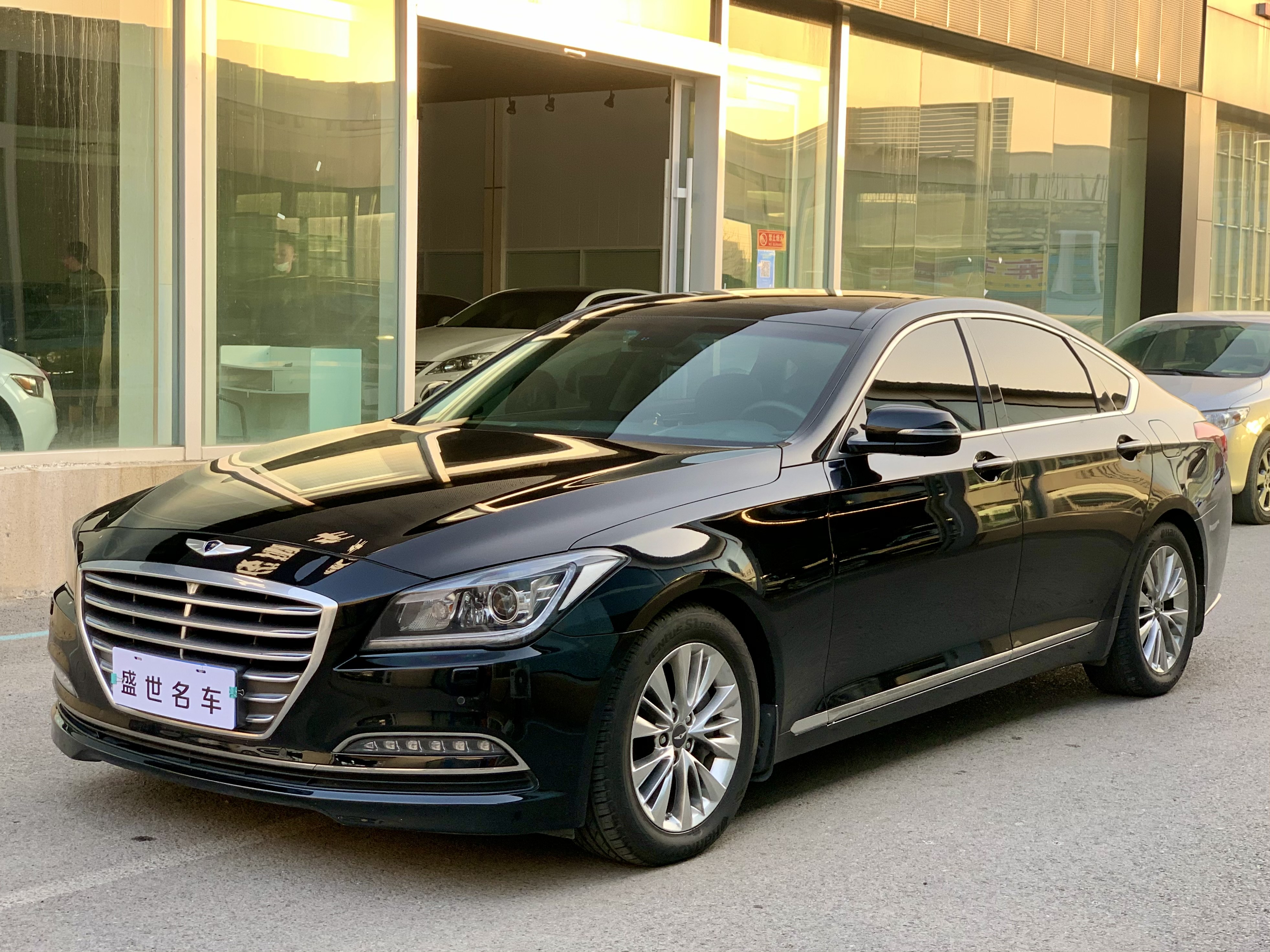 Hyundai Genesis 2015 car image 