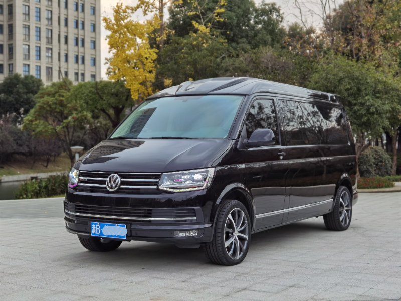 Volkswagen Caravelle 2017 Volkswagen Caravelle 2017 car image