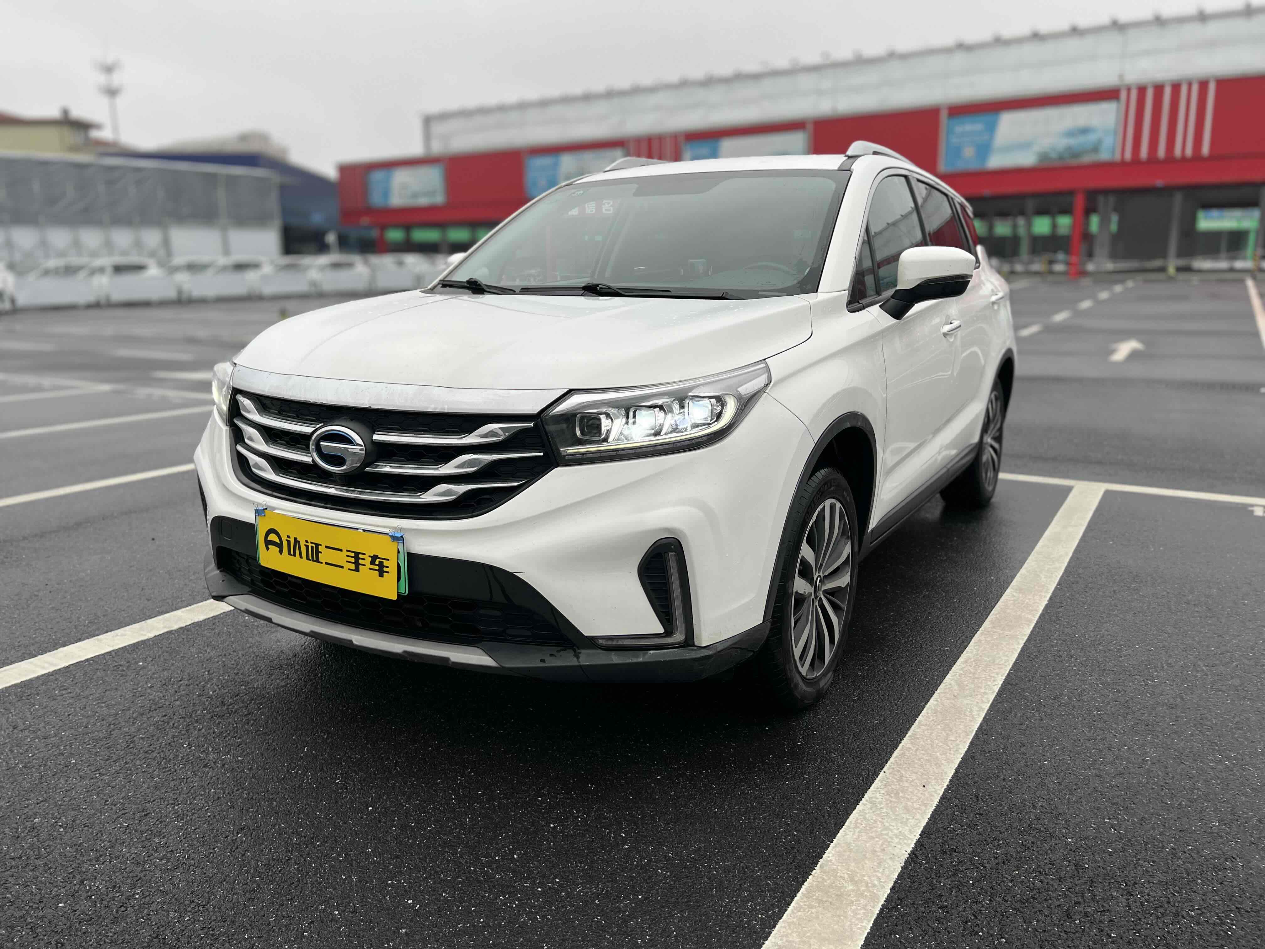 GAC Trumpchi GS4 New Energy 2018 GAC Trumpchi GS4 New Energy 2018 car image