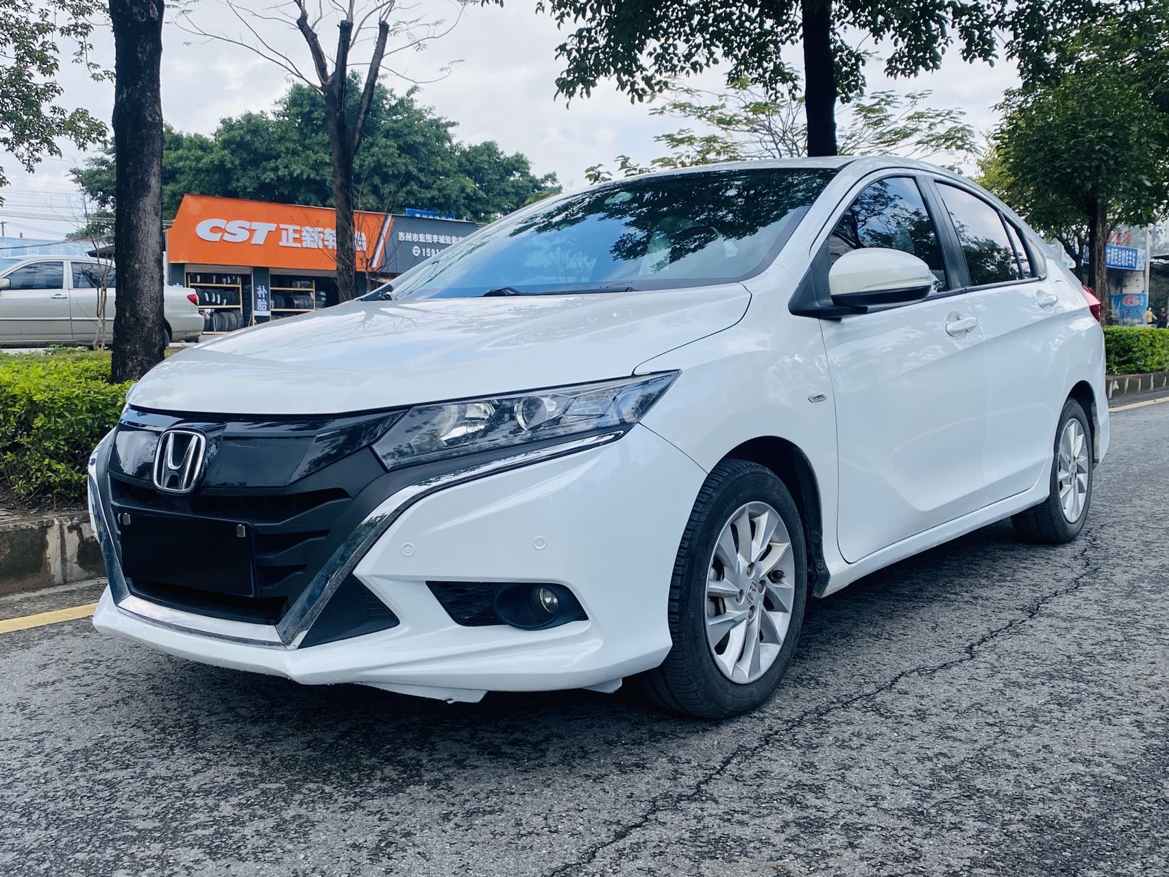 Honda Gienia 2017 car image 