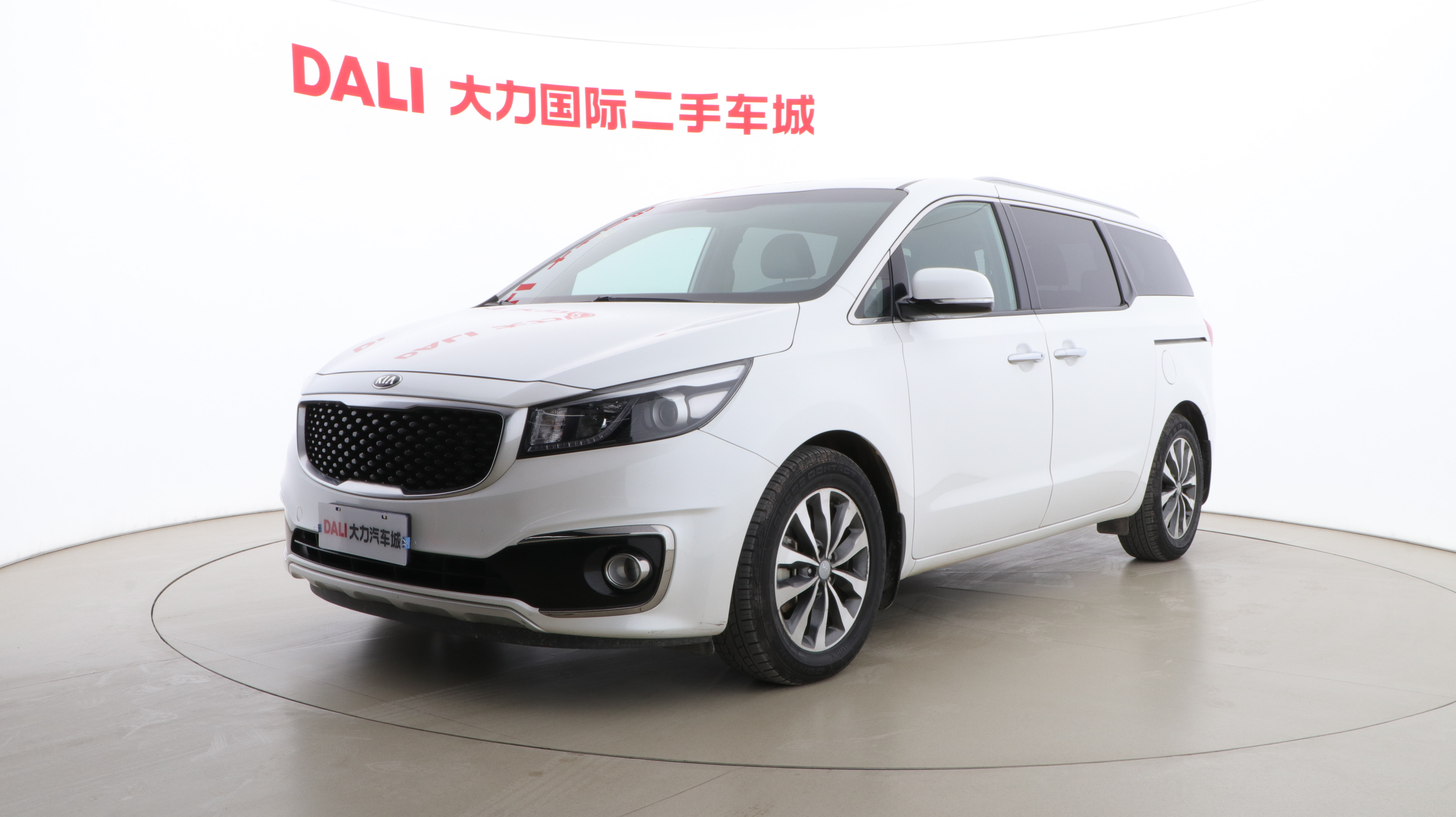 Kia Carnival 2017 汽车图片 