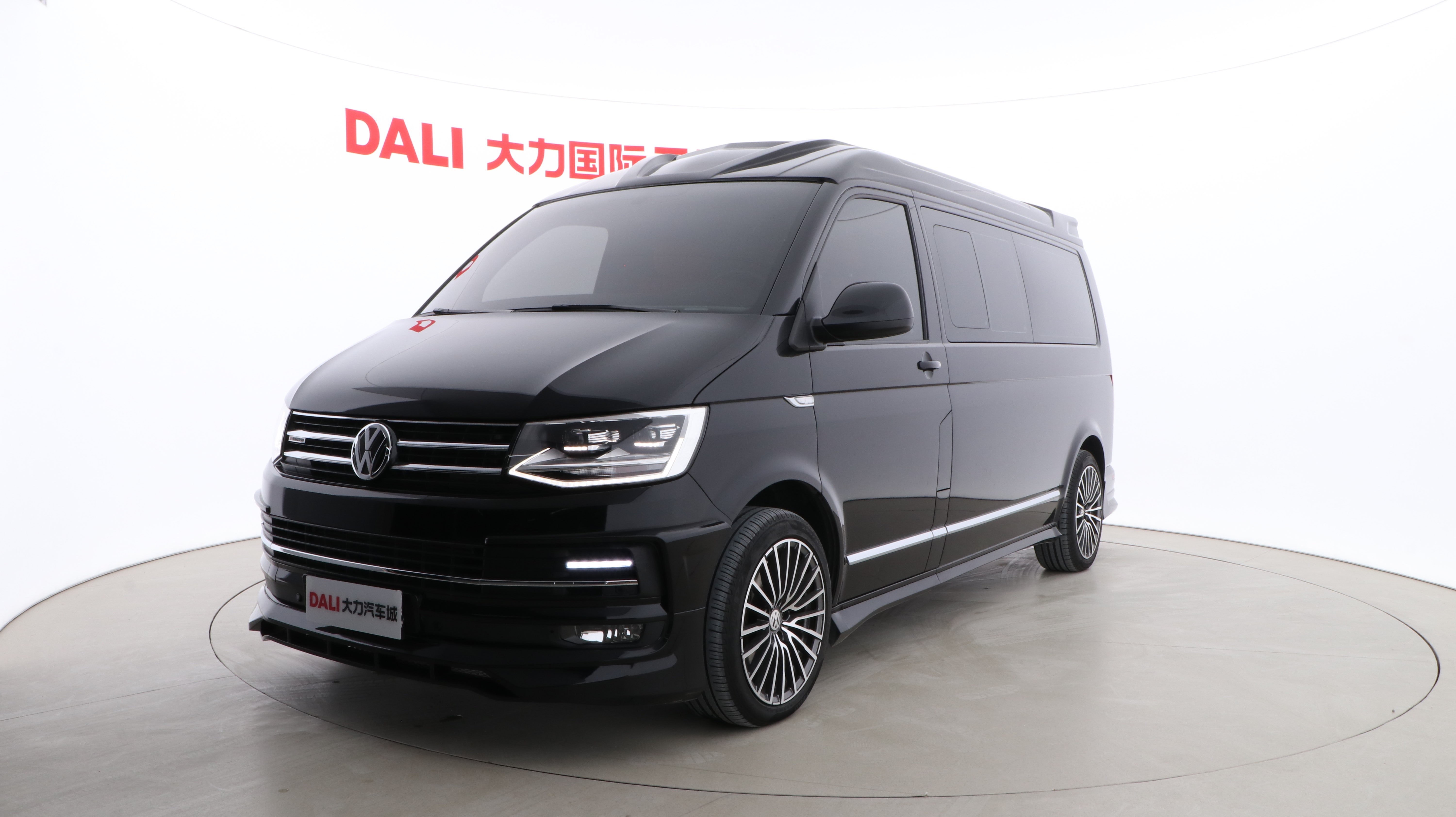 Volkswagen Caravelle 2019 Volkswagen Caravelle 2019 car image
