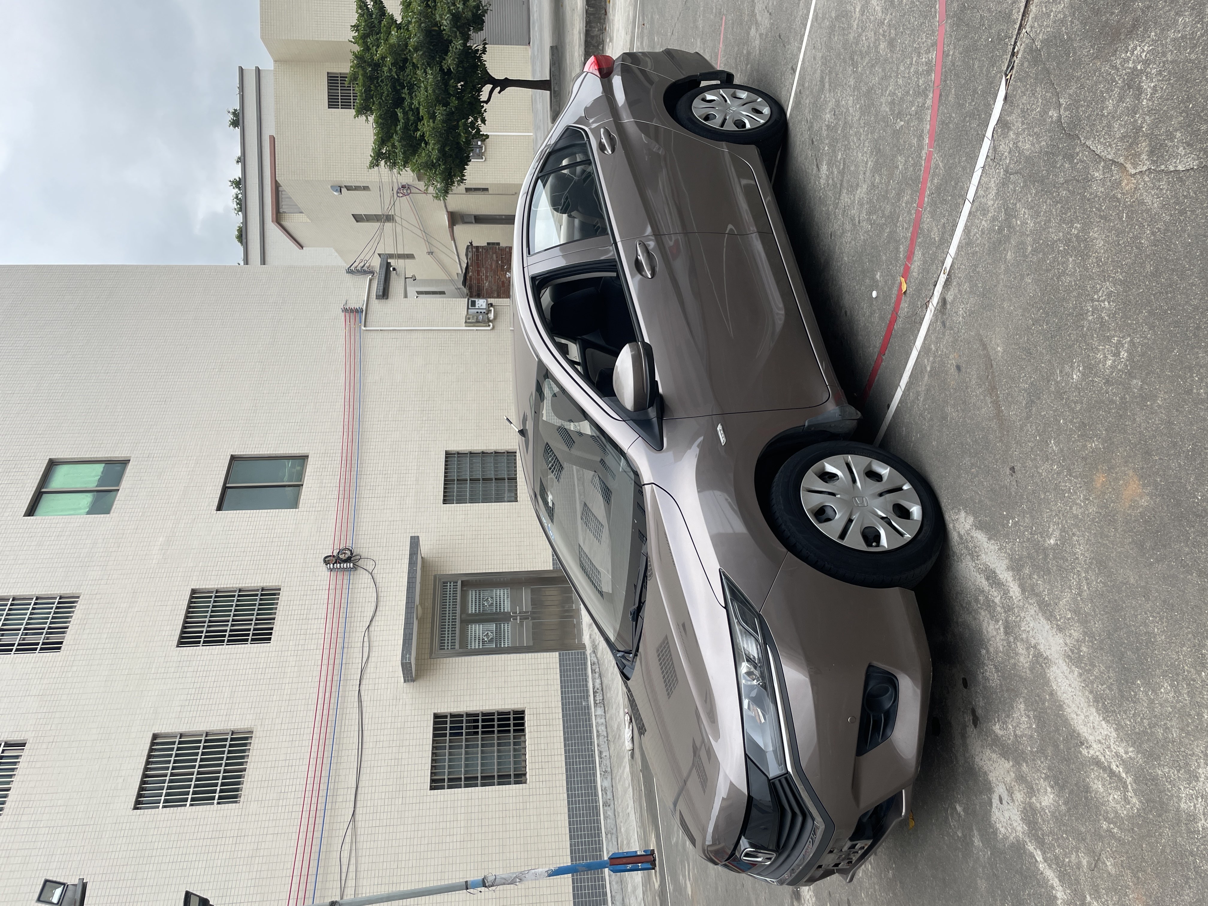 Honda Greiz 2018 car image 