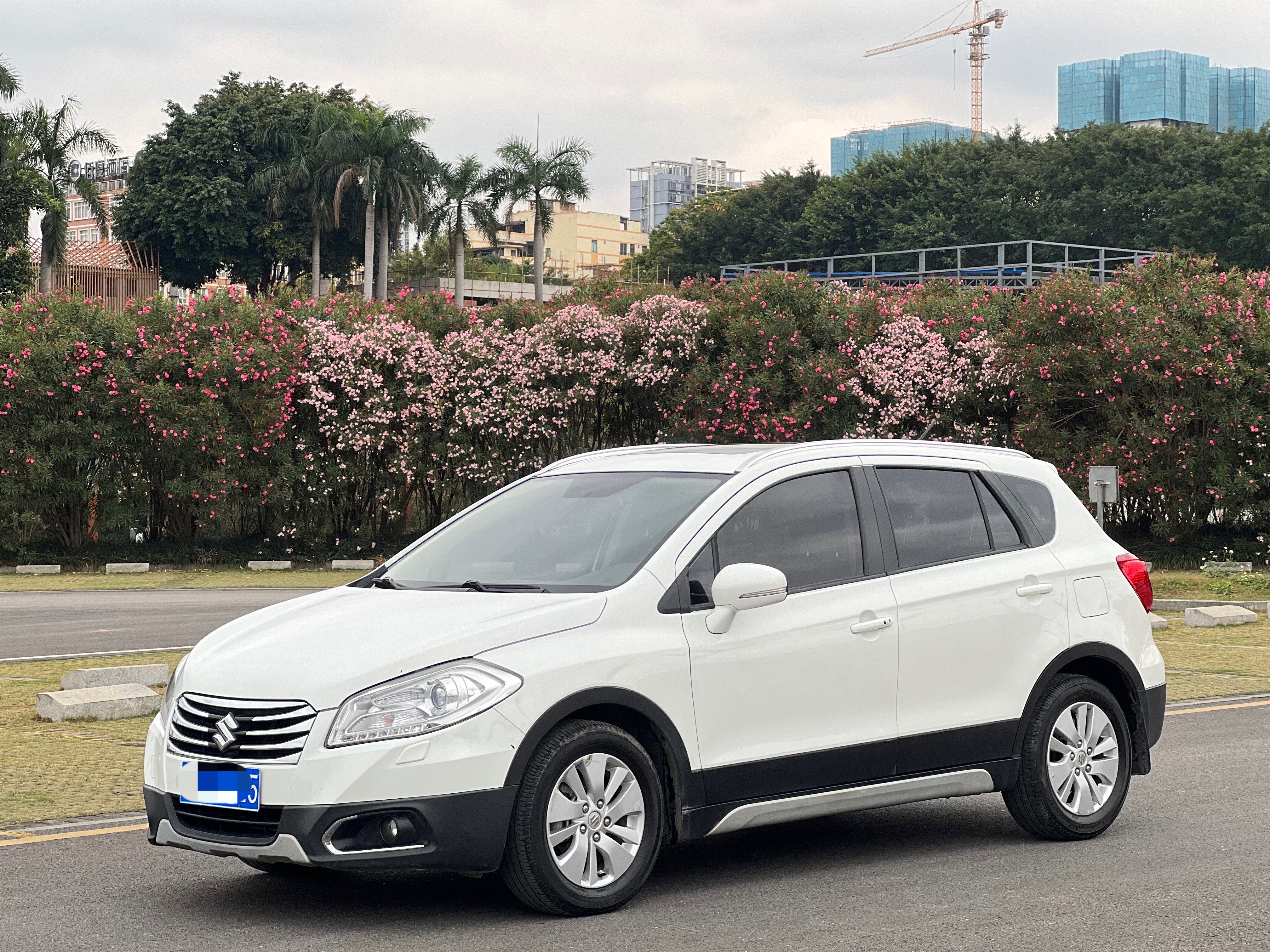 Suzuki S-Cross 2014 صورة سيارة 