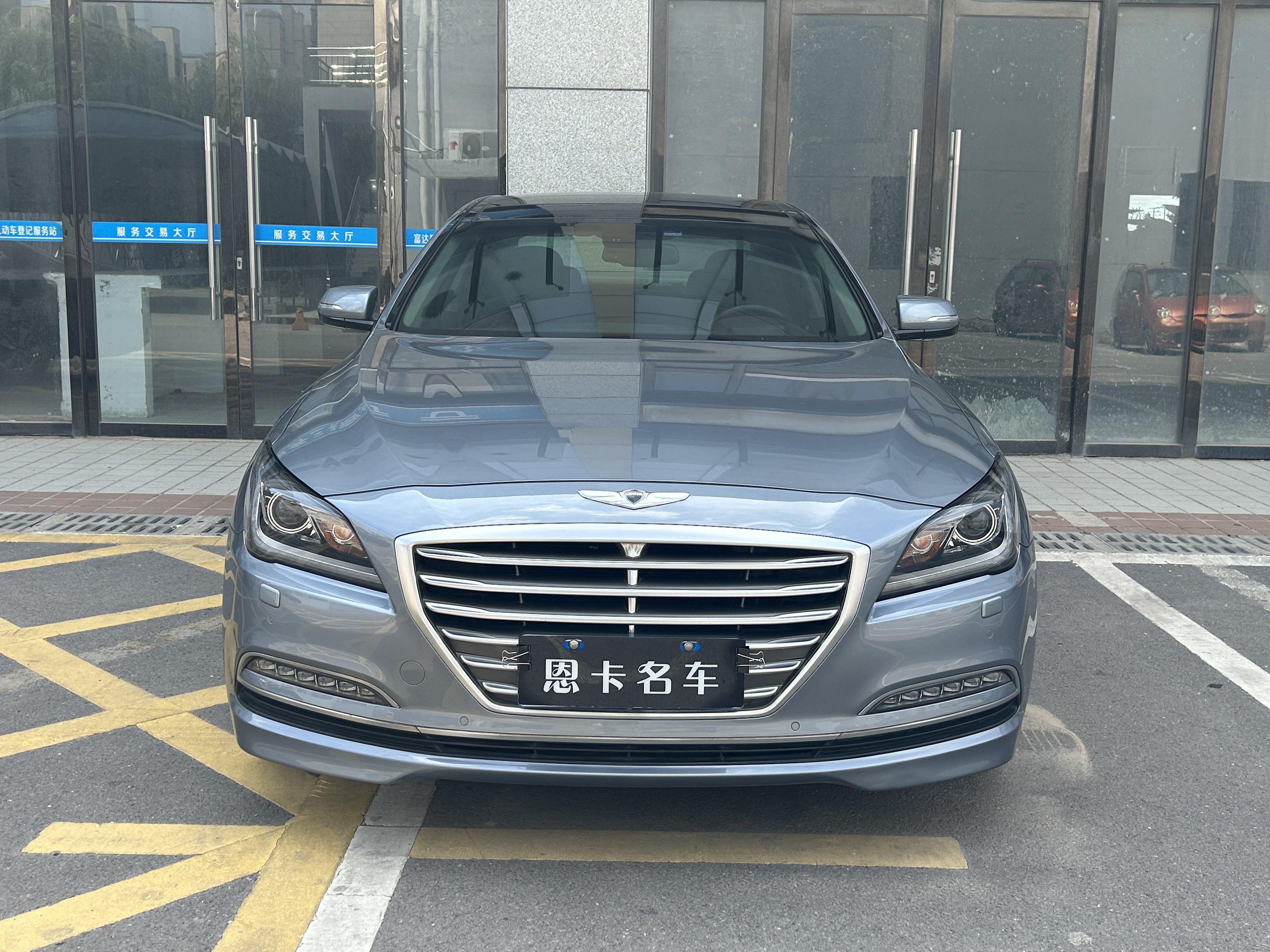 Hyundai Genesis 2015 car image 