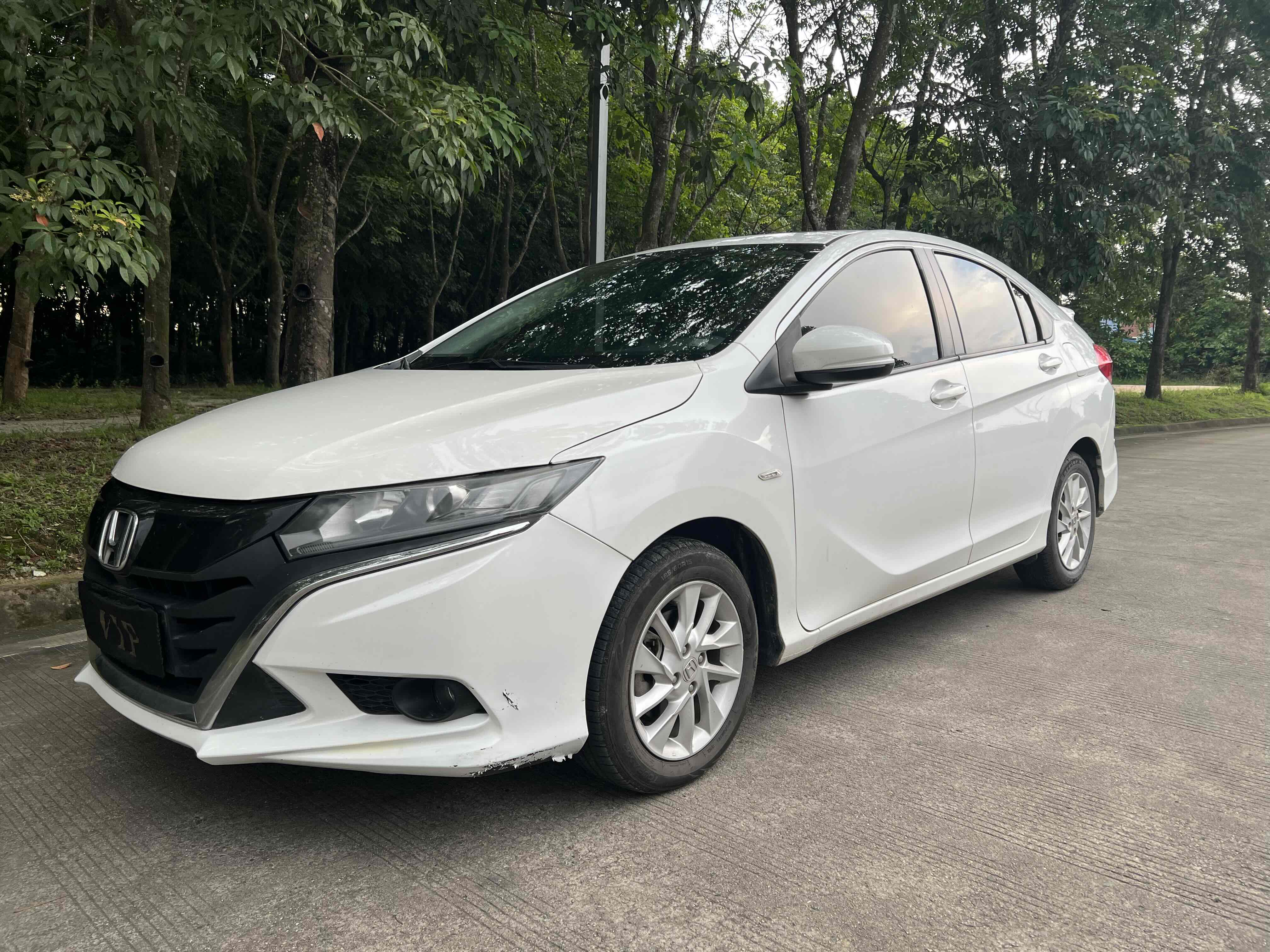 Honda Gienia 2016 car image 