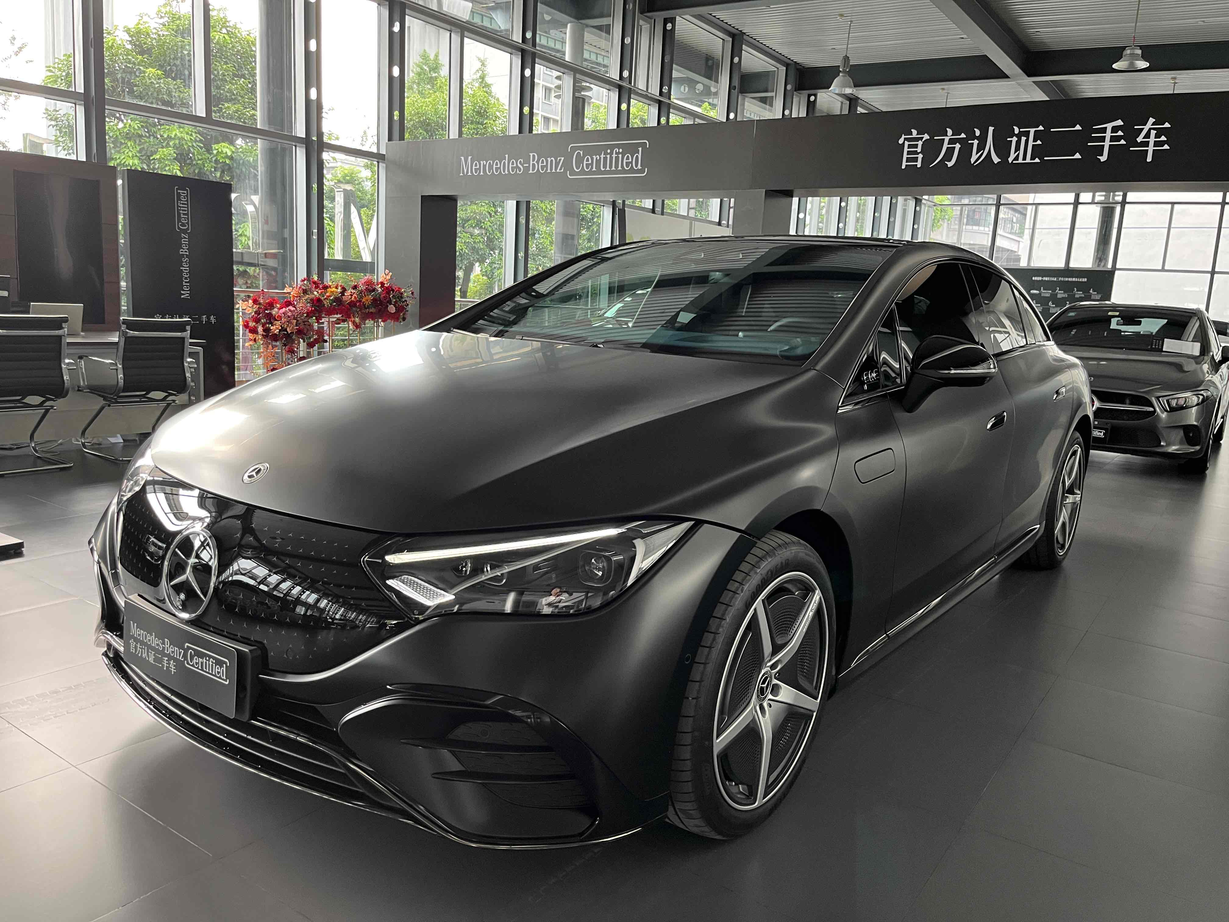 Mercedes-Benz EQE SUV AMG 2023 car image 