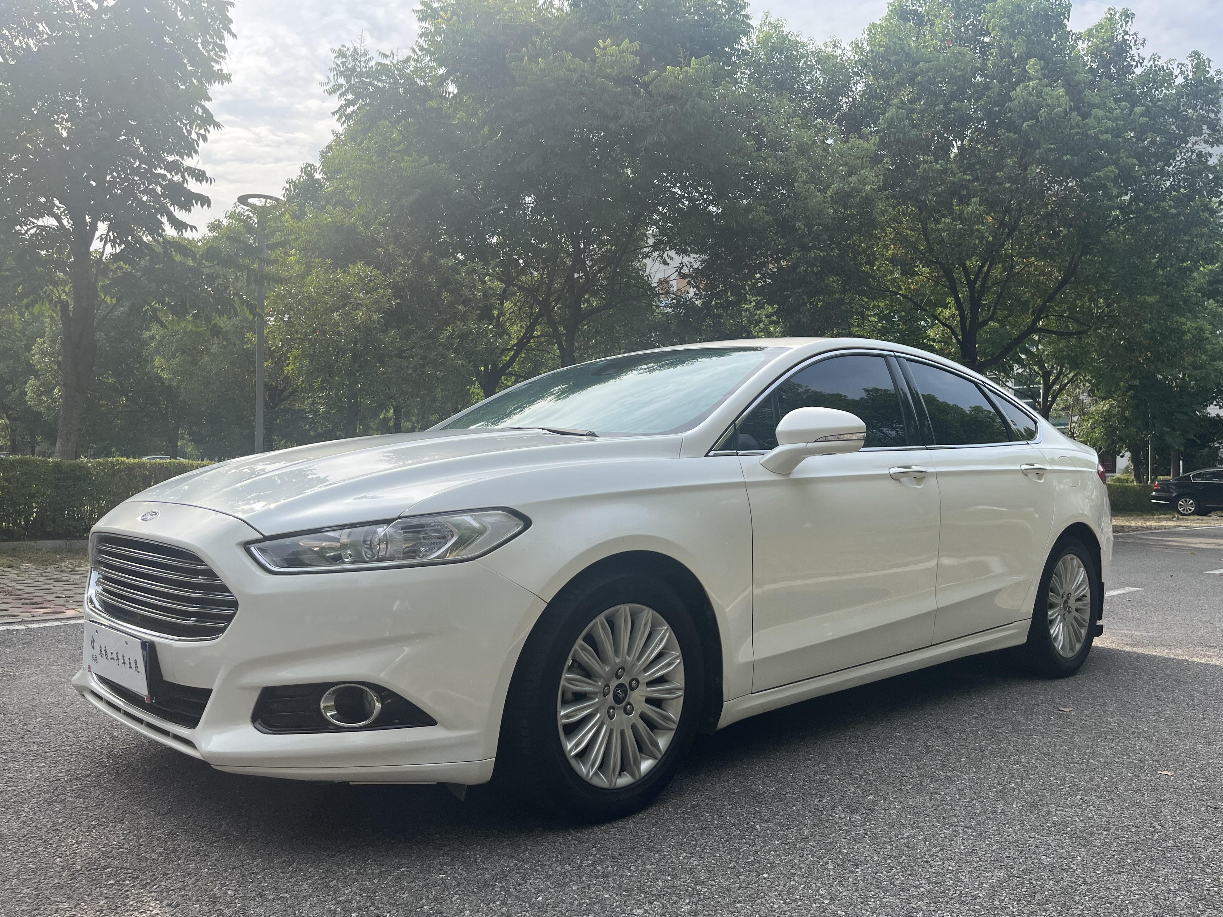 Ford Zhisheng 2016 Ford Zhisheng 2016 car image
