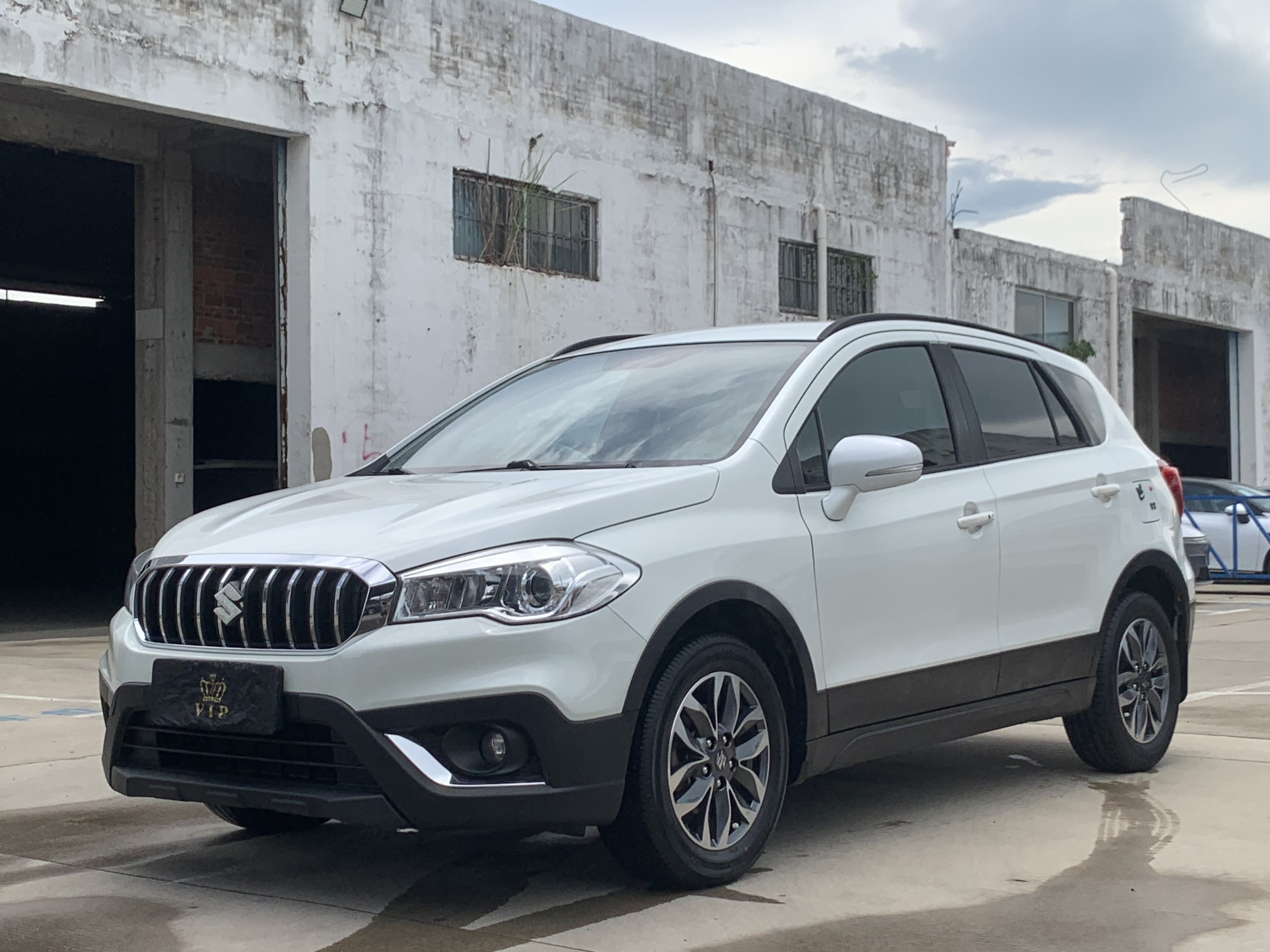 Suzuki SX4 S-CROSS 2017 汽车图片 