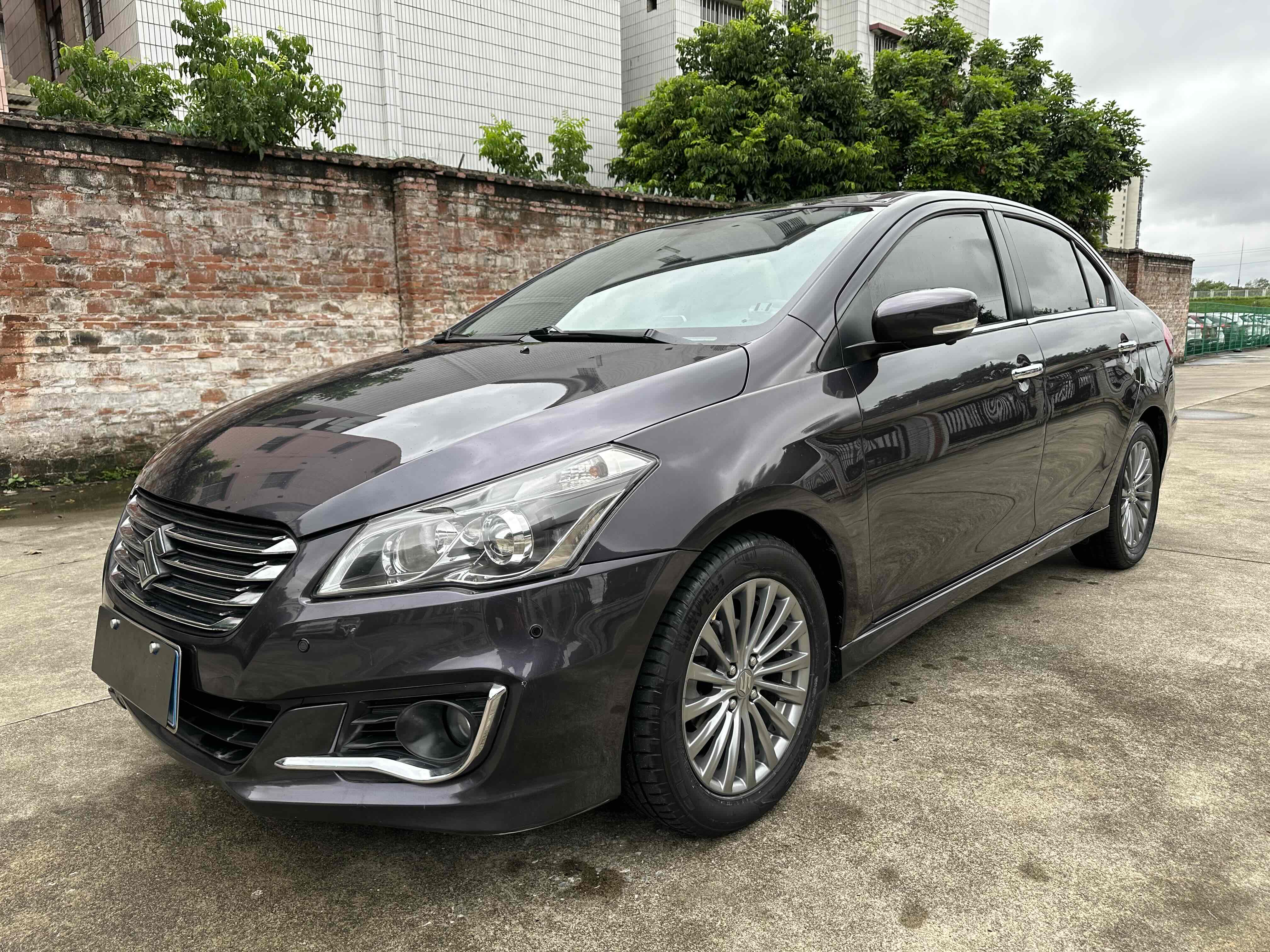 Suzuki Ciaz 2015 汽车图片 