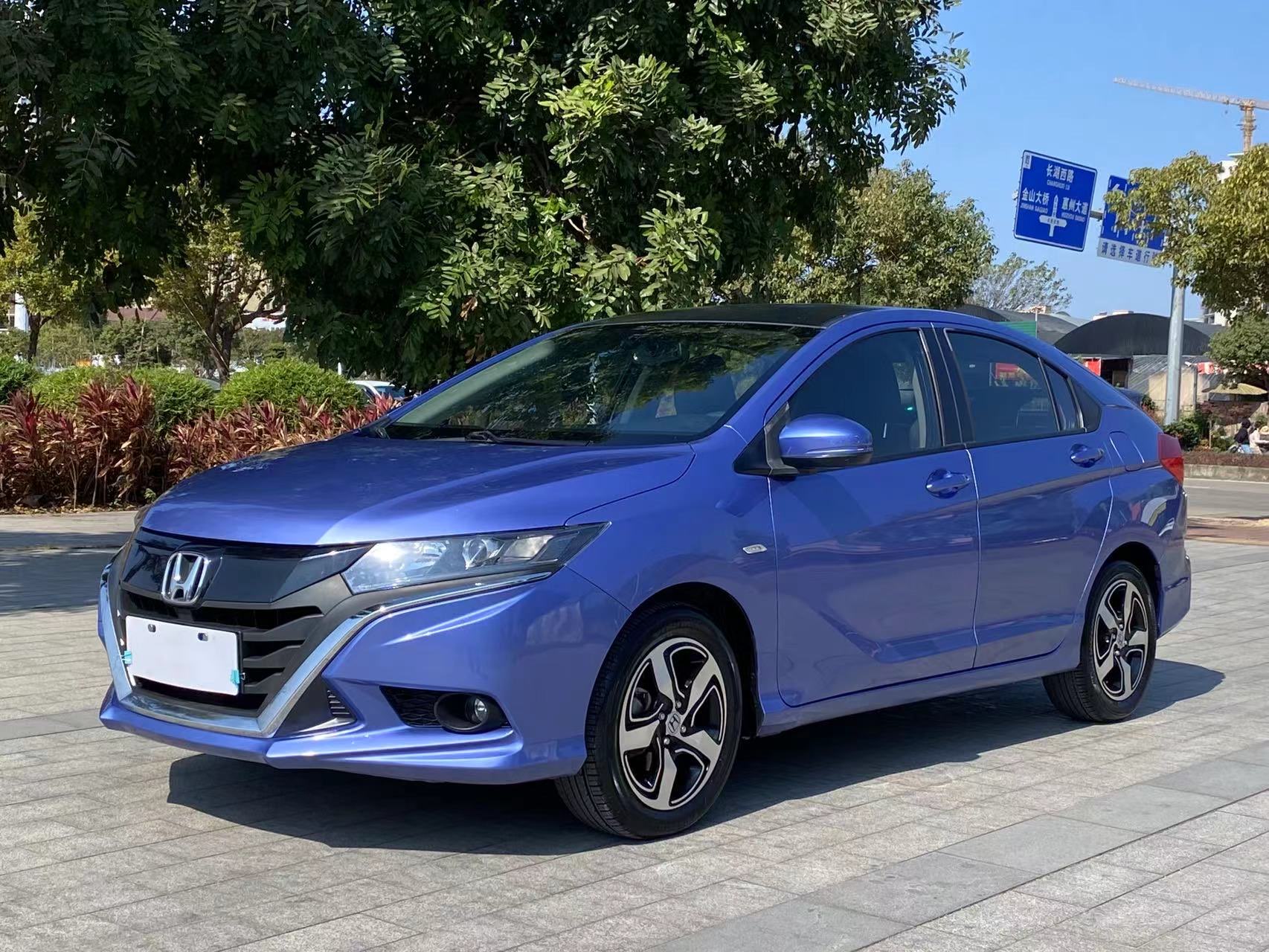 Honda Gienia 2016 car image 